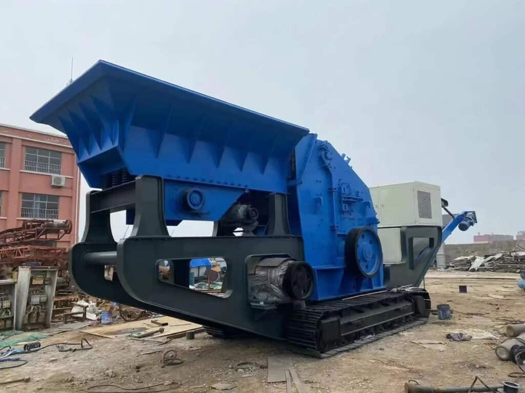 XCRUSHER Small and compact crawler mobile impact crusher