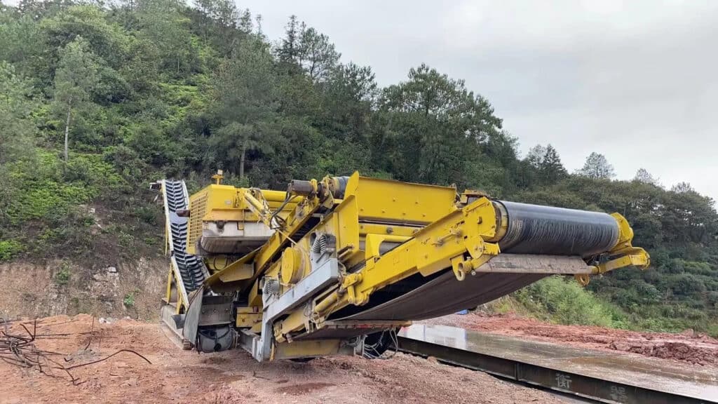 XCRUSHER compact crawler mobile impact crusher