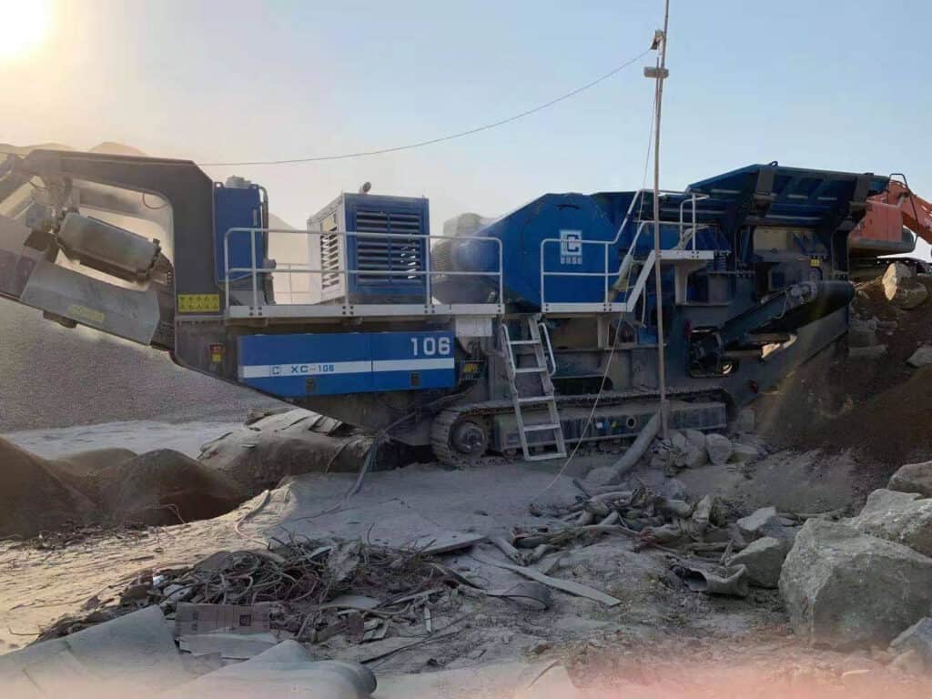 XCRUSHER's XC106 mobile jaw crusher at the crushing site