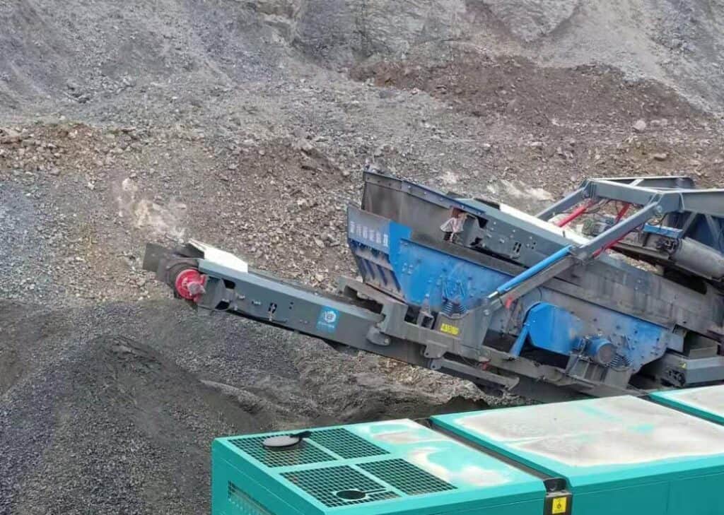 XCRUSHER's mobile crusher in the mine